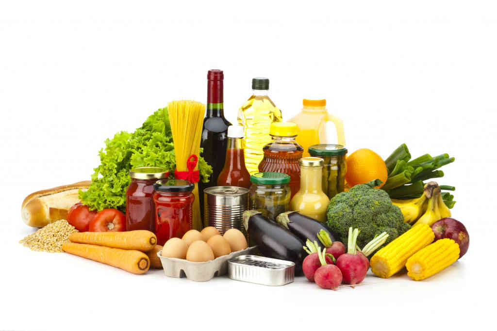 Navigating Culinary Currents: Redefining Food and Beverage Industry Trends for Success