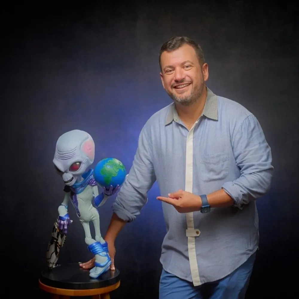 Gennady Podolsky Explores Impactful Alternative Spring Break Options for Socially Conscious Students
